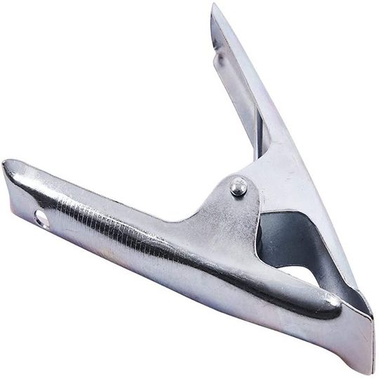 AmtechSpring Steel Clamp Stall Clip 6in